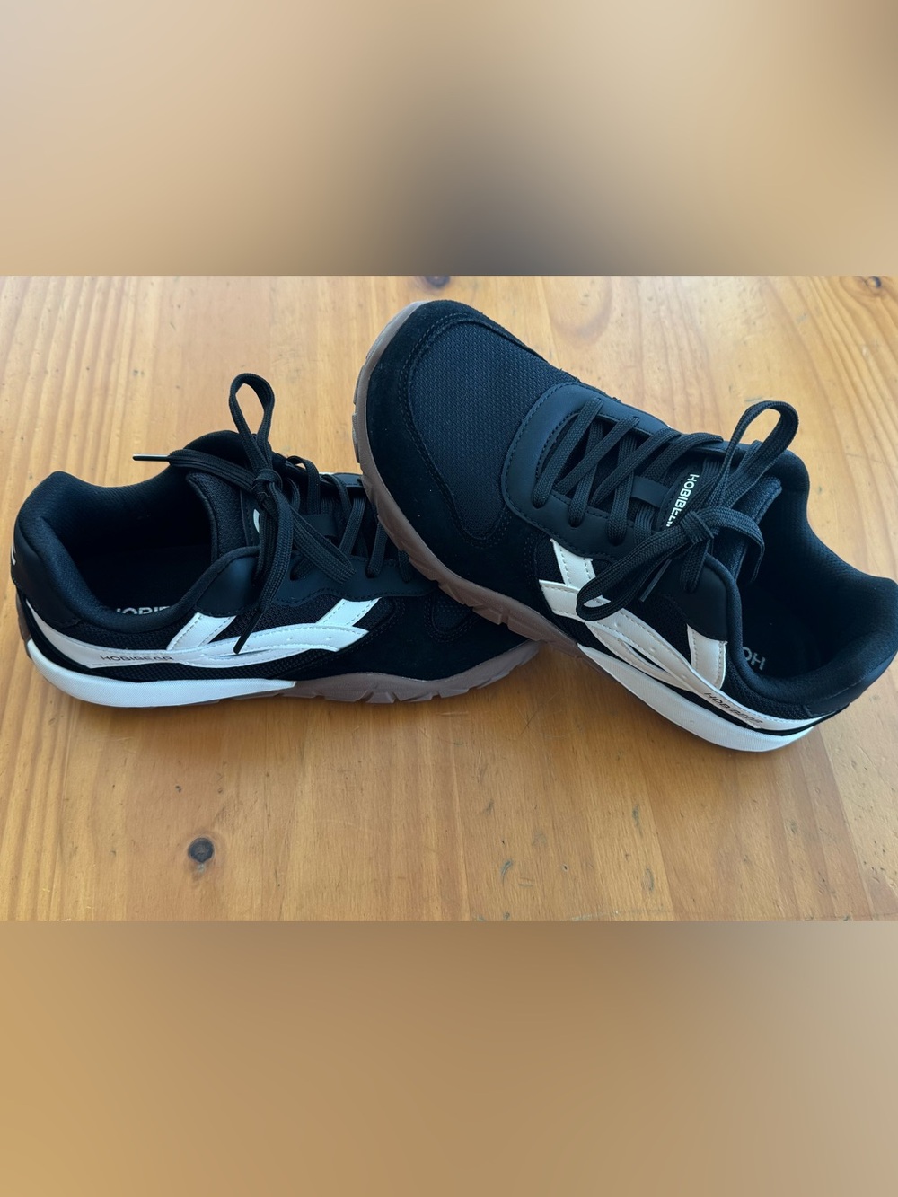 Hobibear Black and White Women's Athletic Sneakers